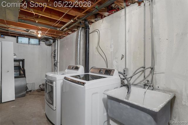 32105 W 12 Mile Road, Farmington, MI 48334