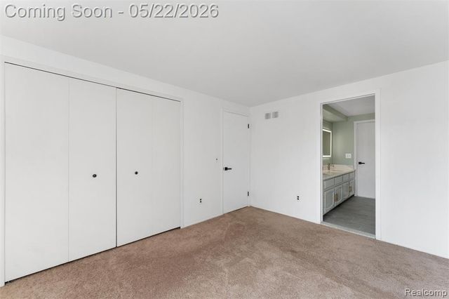 32105 W 12 Mile Road, Farmington, MI 48334