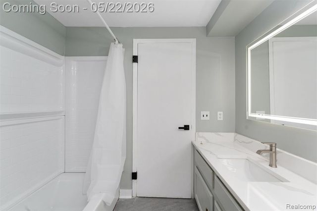 32105 W 12 Mile Road, Farmington, MI 48334