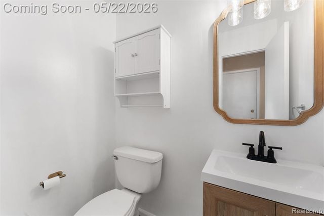 32105 W 12 Mile Road, Farmington, MI 48334