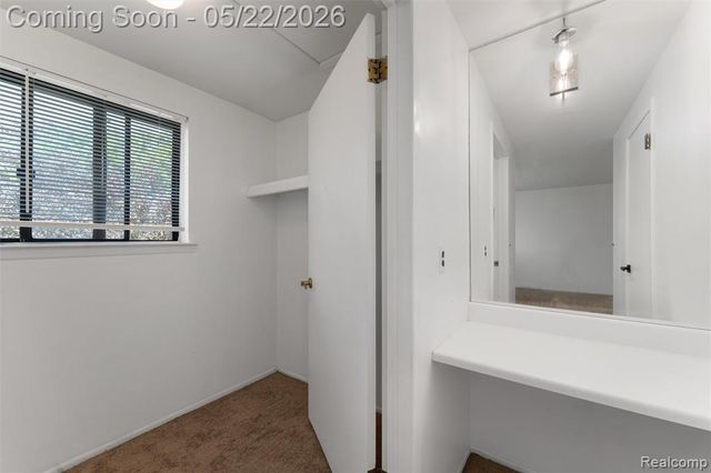 32105 W 12 Mile Road, Farmington, MI 48334