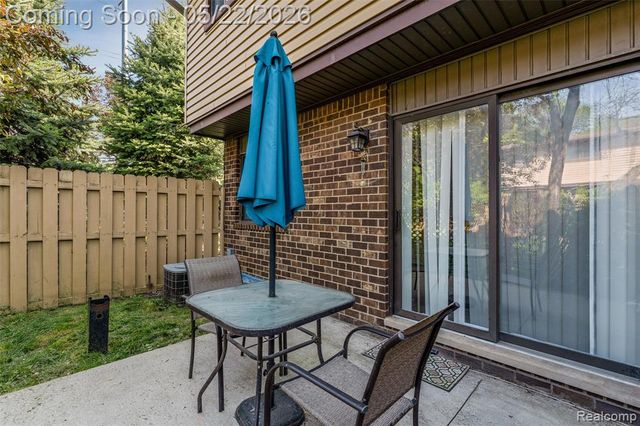 32105 W 12 Mile Road, Farmington, MI 48334
