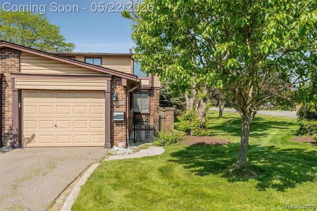 32105 W 12 Mile Road, Farmington, MI 48334