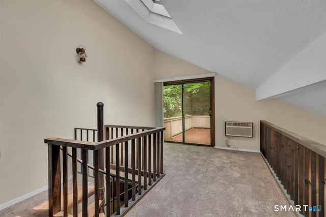 94 Mohawk Trail 94, Guilford, CT 06437