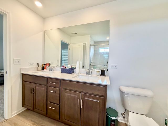 331 Red Oak Circle 304, Volo, IL 60020