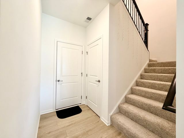 331 Red Oak Circle 304, Volo, IL 60020