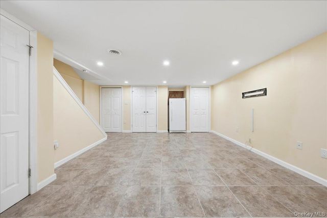 2927 Grand Avenue 16, Baldwin, NY 11510