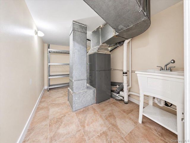 2927 Grand Avenue 16, Baldwin, NY 11510