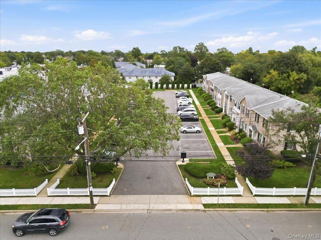 2927 Grand Avenue 16, Baldwin, NY 11510