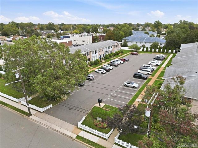 2927 Grand Avenue 16, Baldwin, NY 11510