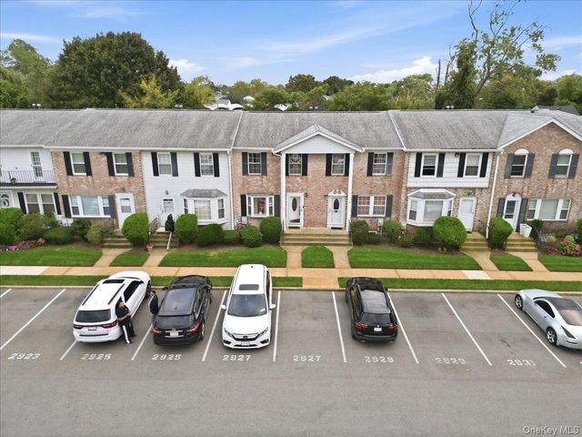 2927 Grand Avenue 16, Baldwin, NY 11510