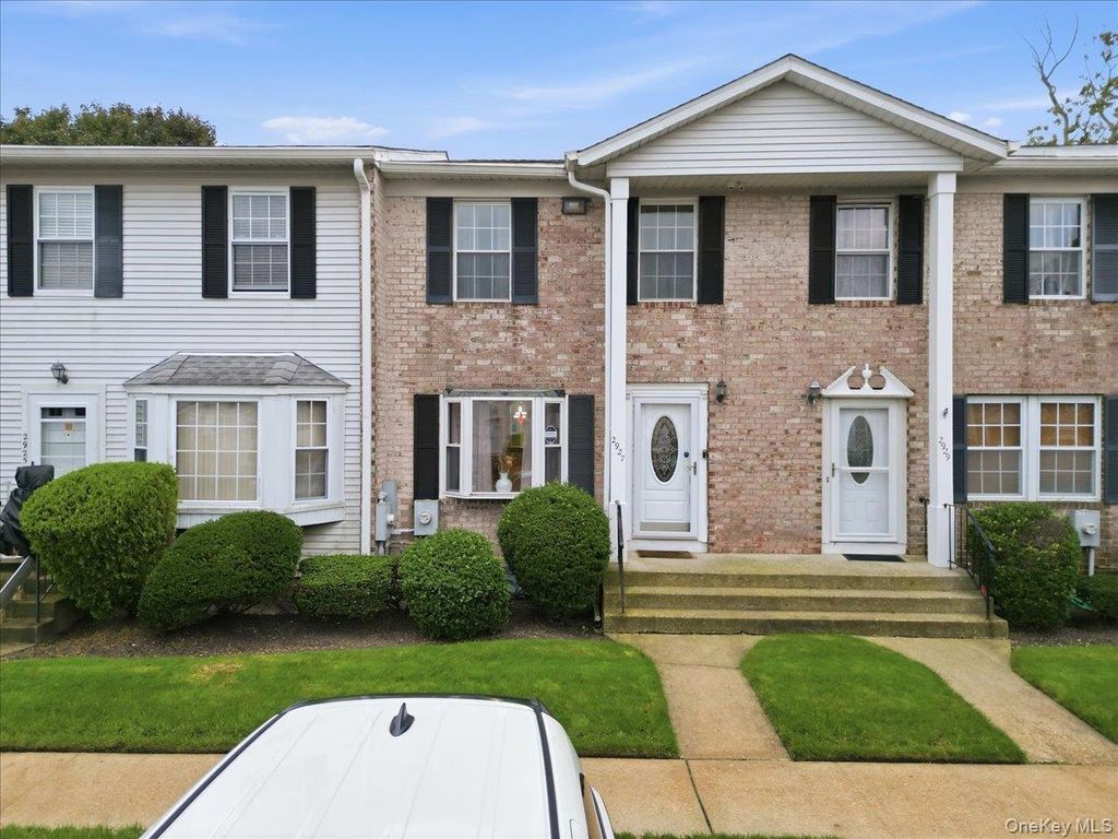 2927 Grand Avenue 16, Baldwin, NY 11510 — photo 2