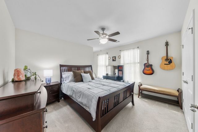 3410 Woodcrest Ct, Columbia, TN 38401