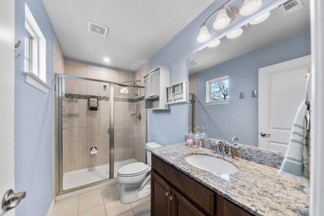 3410 Woodcrest Ct, Columbia, TN 38401