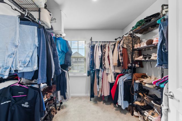 3410 Woodcrest Ct, Columbia, TN 38401