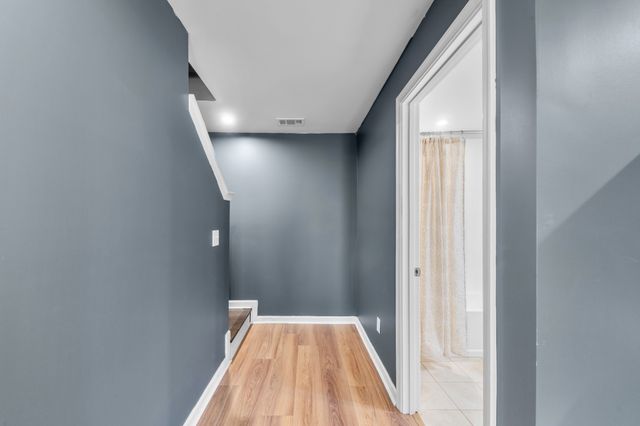 3410 Woodcrest Ct, Columbia, TN 38401