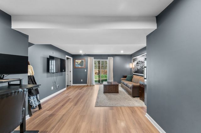 3410 Woodcrest Ct, Columbia, TN 38401