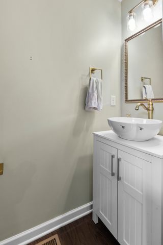 3410 Woodcrest Ct, Columbia, TN 38401