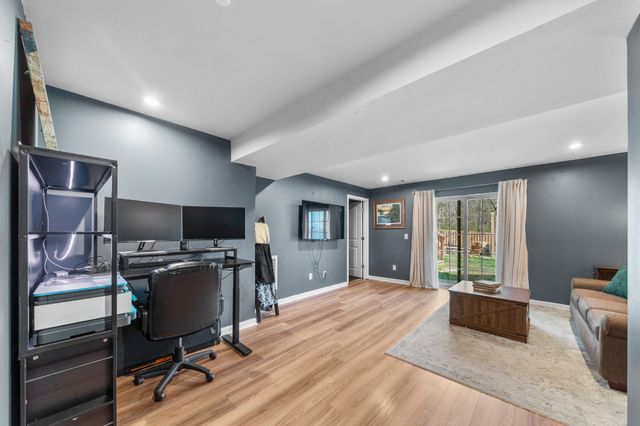 3410 Woodcrest Ct, Columbia, TN 38401