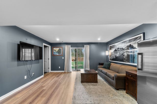 3410 Woodcrest Ct, Columbia, TN 38401