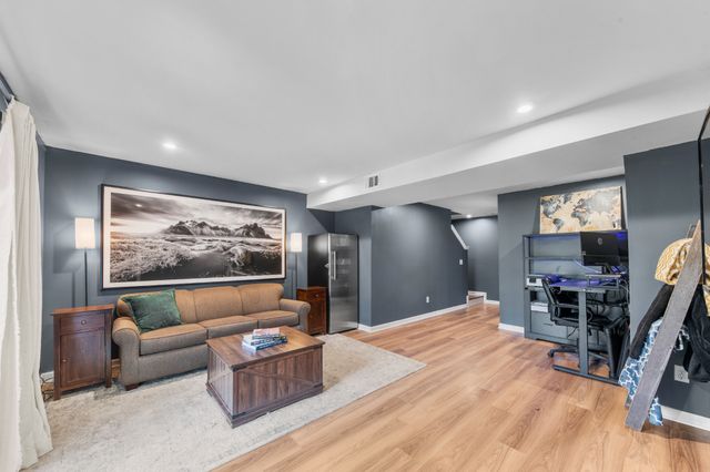 3410 Woodcrest Ct, Columbia, TN 38401