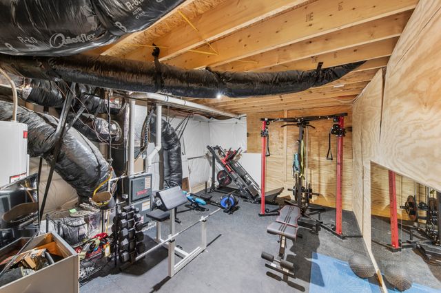 3410 Woodcrest Ct, Columbia, TN 38401