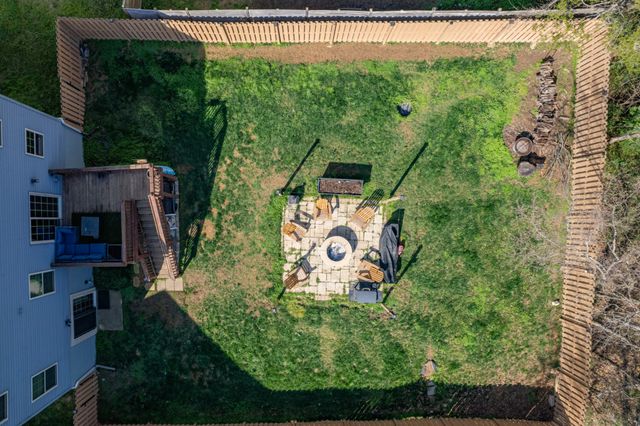 3410 Woodcrest Ct, Columbia, TN 38401