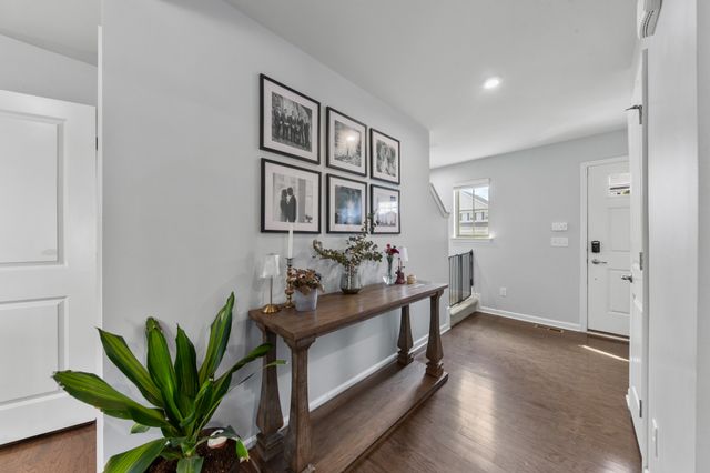 3410 Woodcrest Ct, Columbia, TN 38401