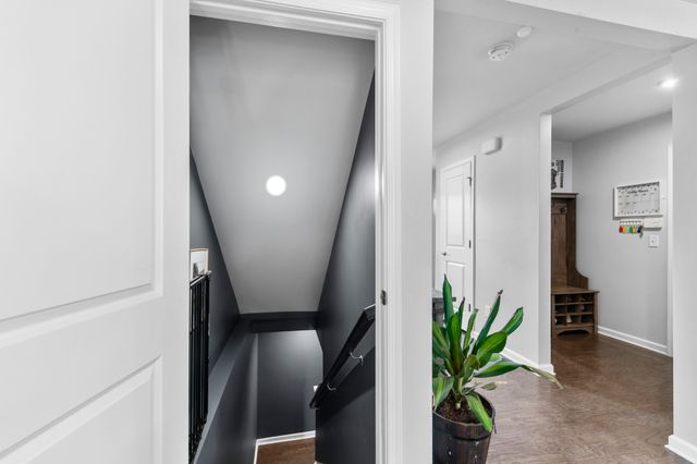 3410 Woodcrest Ct, Columbia, TN 38401