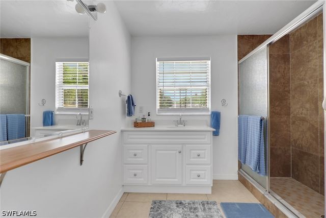 2772 Riverview DR, Naples, FL 34112