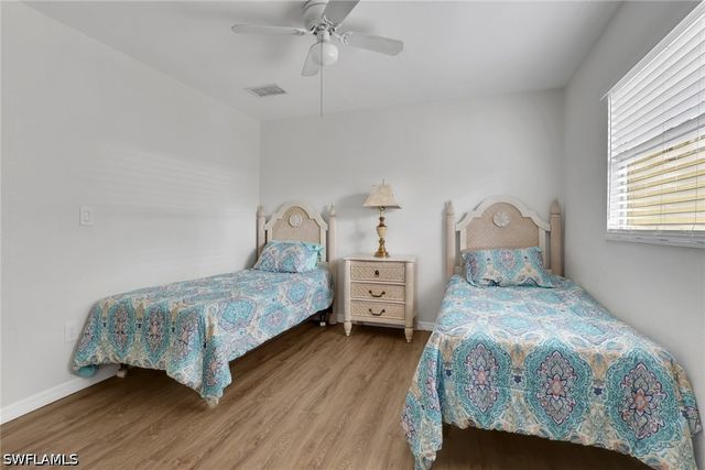 2772 Riverview DR, Naples, FL 34112