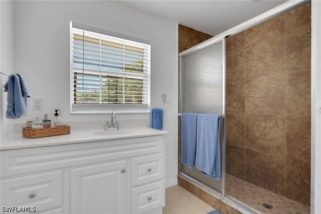 2772 Riverview DR, Naples, FL 34112