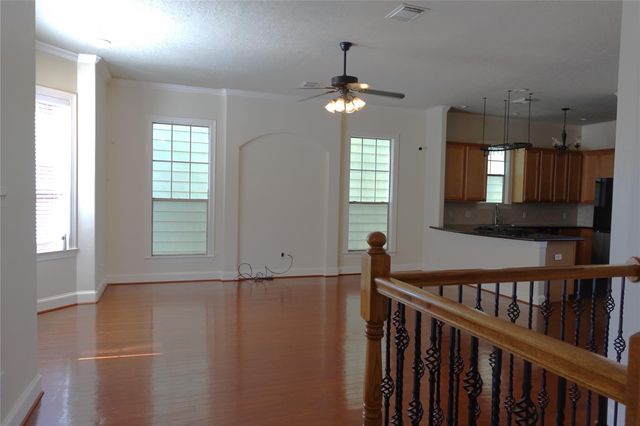 1006 E Temple Street, Houston, TX 77009