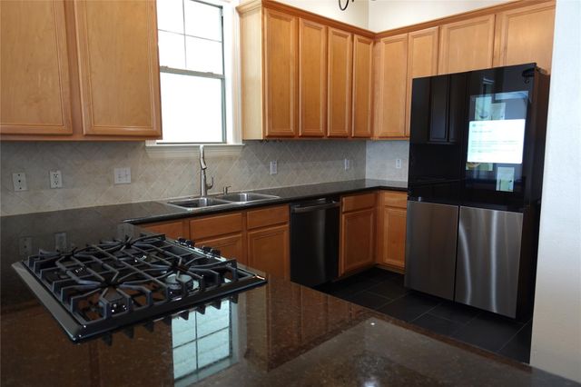 1006 E Temple Street, Houston, TX 77009