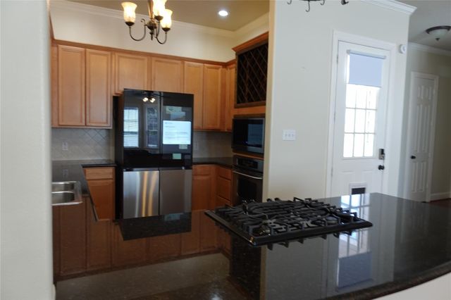 1006 E Temple Street, Houston, TX 77009