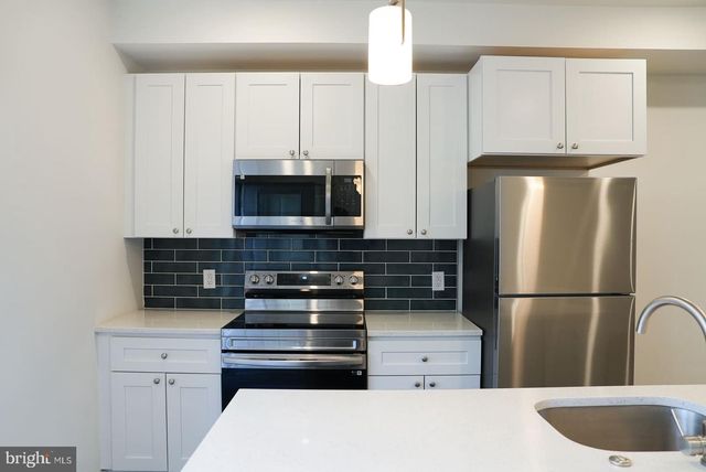4107 W GIRARD AVE, Philadelphia, PA 19104