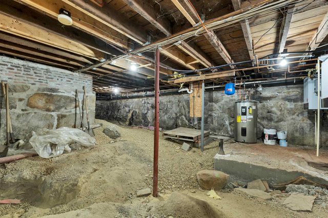 18 Jewett Street, Laconia, NH 03246