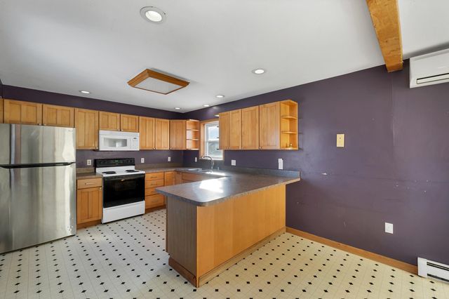 18 Jewett Street, Laconia, NH 03246