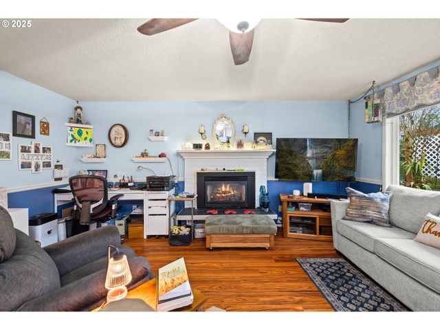 1811 Ne 149TH Ave, Portland, OR 97230