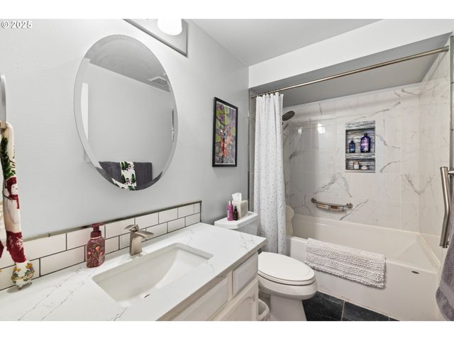 1811 Ne 149TH Ave, Portland, OR 97230