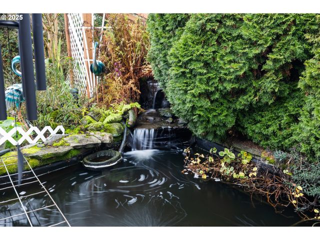 1811 Ne 149TH Ave, Portland, OR 97230