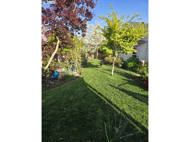 1811 Ne 149TH Ave, Portland, OR 97230