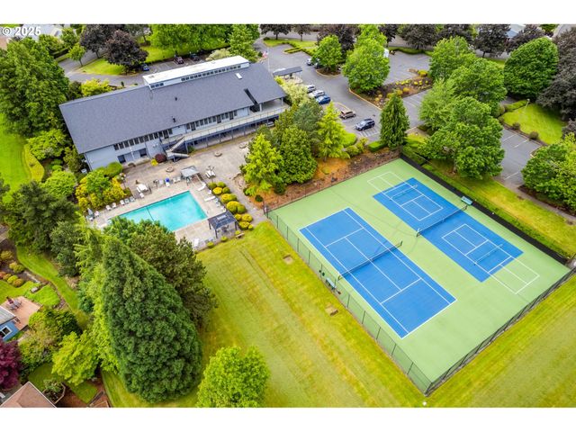 1811 Ne 149TH Ave, Portland, OR 97230