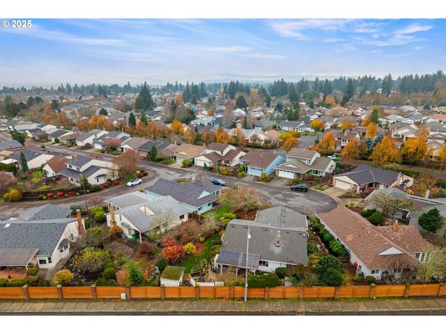 1811 Ne 149TH Ave, Portland, OR 97230