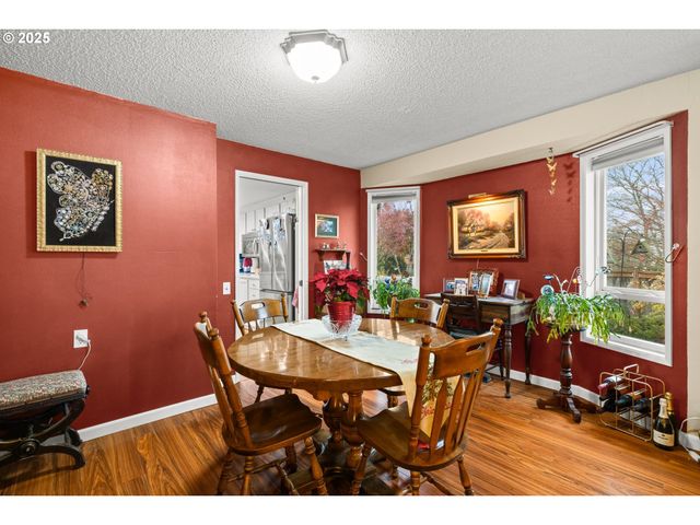 1811 Ne 149TH Ave, Portland, OR 97230