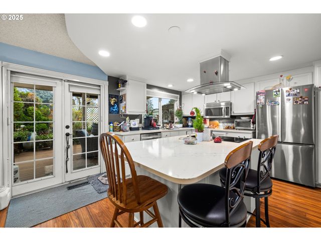 1811 Ne 149TH Ave, Portland, OR 97230