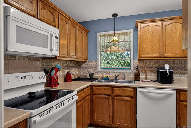 15505 Bradley, Atascosa, TX 78002
