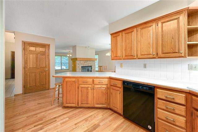 917 NW Winterset Street, Lee's Summit, MO 64081