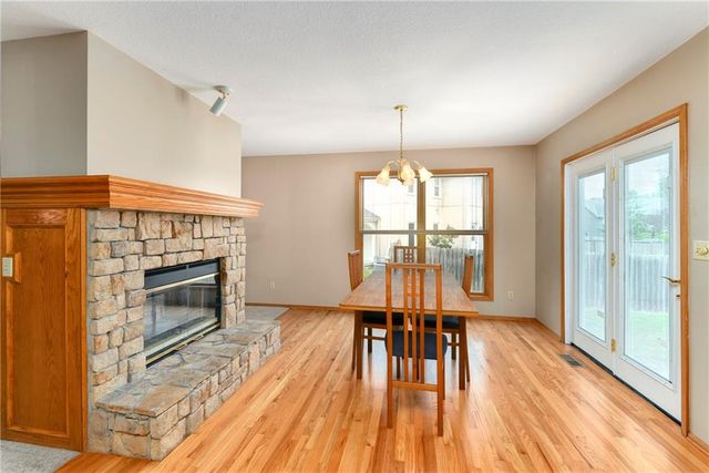 917 NW Winterset Street, Lee's Summit, MO 64081