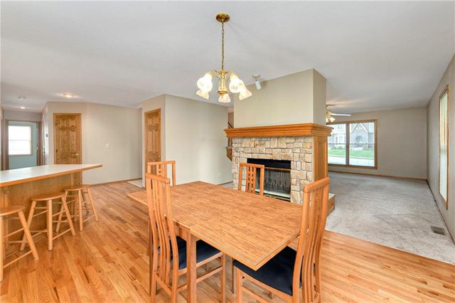 917 NW Winterset Street, Lee's Summit, MO 64081